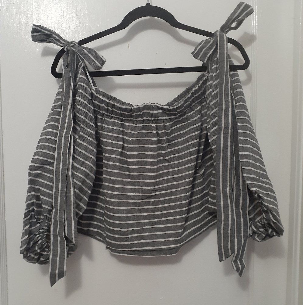 Women's off the Shoulder Blouse